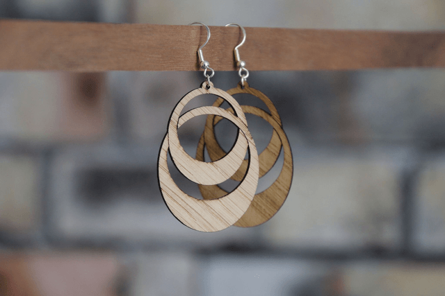 BOUCLE D'OREILLE N°1 : Les anneaux
