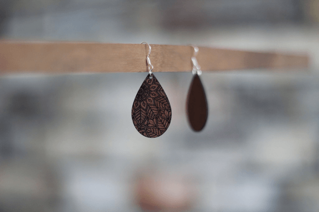 BOUCLE D'OREILLE N°14 : Goutte florale #2