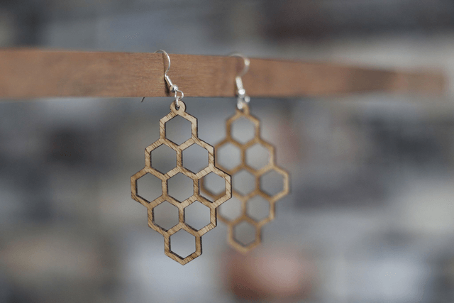 BOUCLE D'OREILLE N°4 : Ruche #1